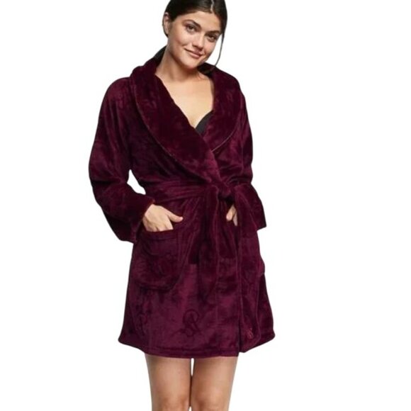 Victoria's Secret Other - Victoria's Secret Women's Plush Short Robe Burgundy-Wine XS/S New With Tags